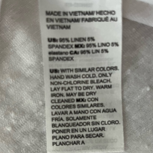 Chico's NWOT Classic White Polo Shirt Size 1 (Medium 8-10) - Picture 5 of 7